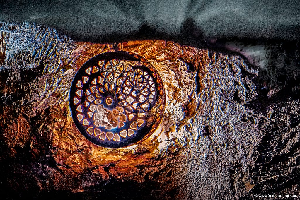 mbv-the mystery cave-120x80